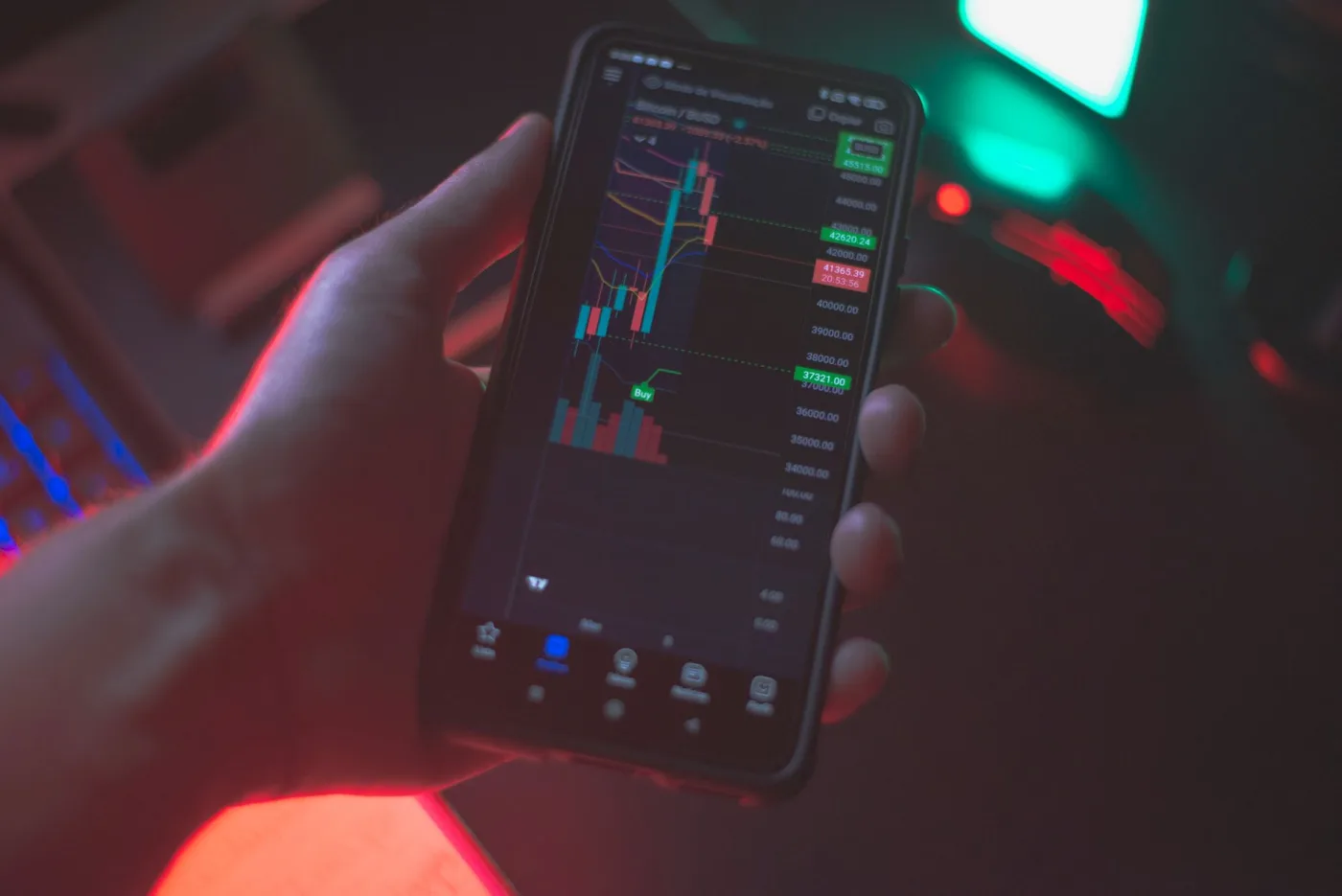 Eine Krypto-Trading-App auf einem Smartphone